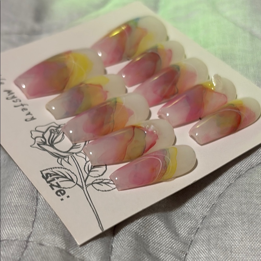 Multicolor Press-On Nails - Picture 4 of 9